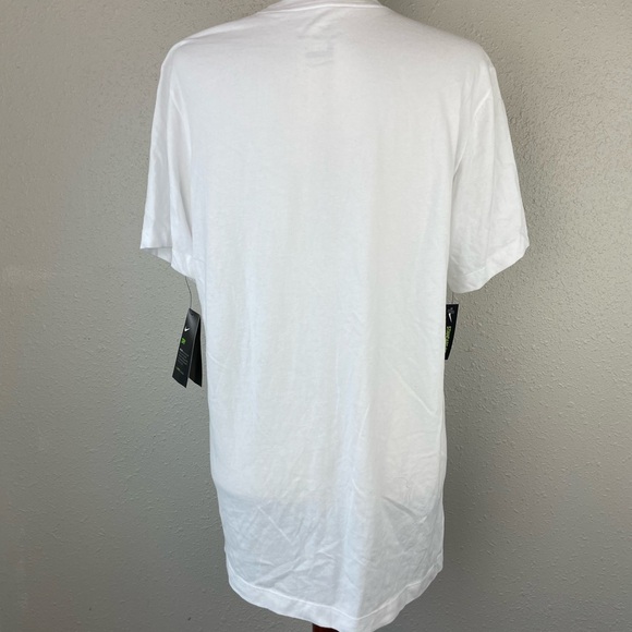 NWT Nike Basketball T-Shirt Size M - Picture 5 of 7
